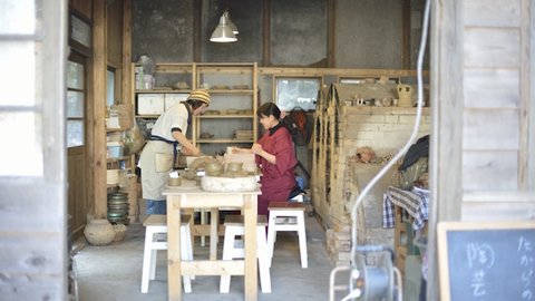 地元民も知らない秘密の鎌倉。たからの庭で創作和菓子・陶芸を体験