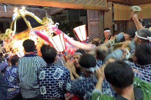 献灯みこし祭り