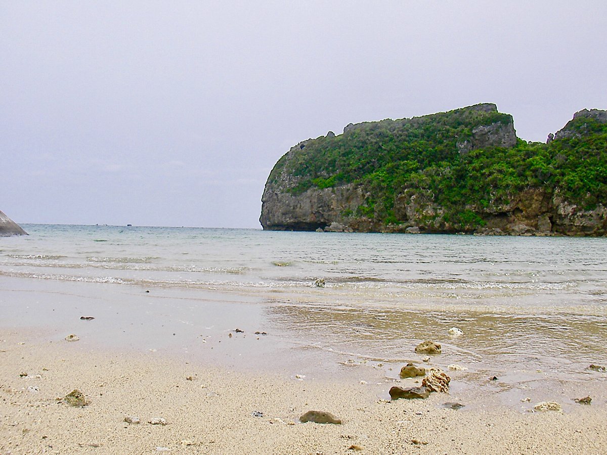 神が降臨した島。沖縄うるま市の離島「浜比嘉島」に旅人が惹かれるワケ - ページ 2 / 2 - TRiP EDiTOR