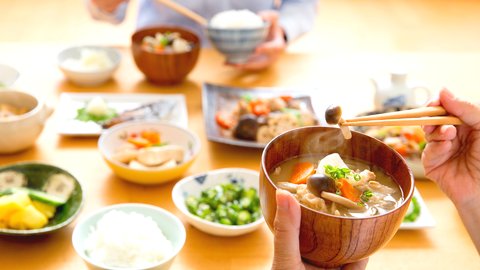 グルメな外国人がお味噌汁に恋してる？海外視点で再発見する日本文化