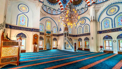 都内にいながら無料で異国体験。美しきモスク「東京ジャーミィ」