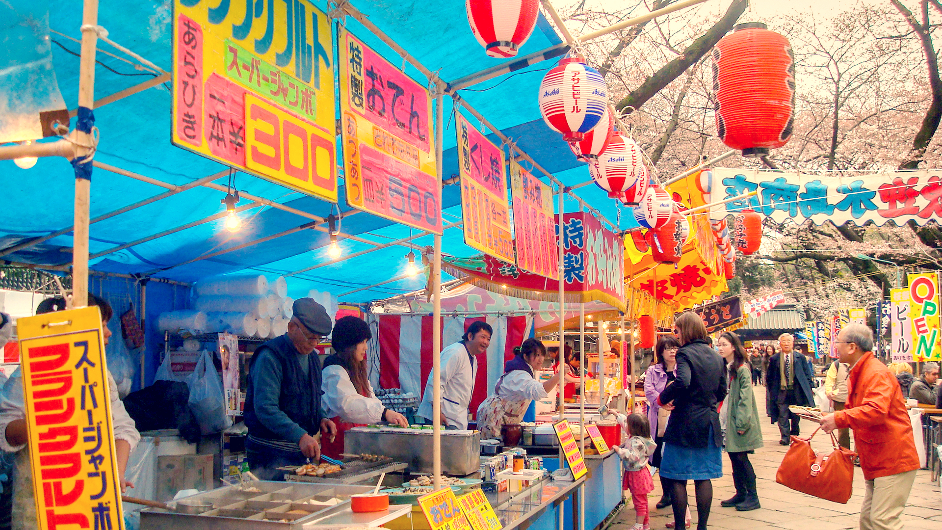 祭りの季節がやってきた 外国人が注目する日本の 屋台グルメ Trip Editor