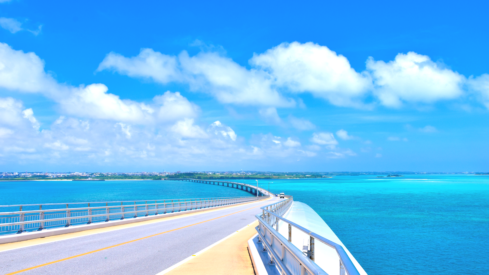 絶景をわたって感動体験 沖縄の美しい 海上橋 6選 Trip Editor