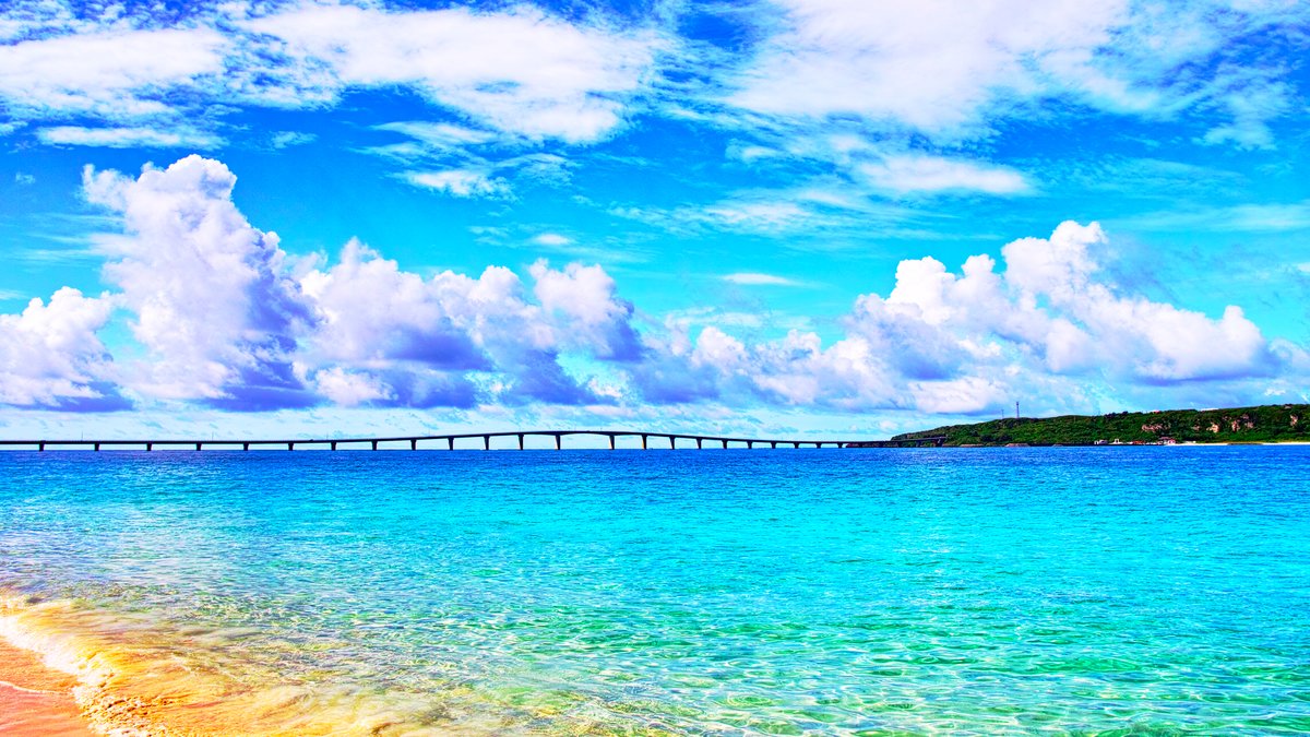 空と海とひとつになる。絶景ドライブにおすすめな日本の「橋」12選 TRiP EDiTOR