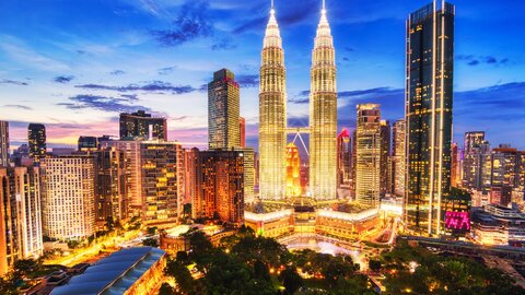 左手を使うと失礼に。海外旅行初心者でも行きやすい魅惑の国「マレーシア」