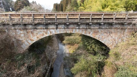 京都にもあった！明治時代の大動脈に造られた石造アーチ橋「王子橋」