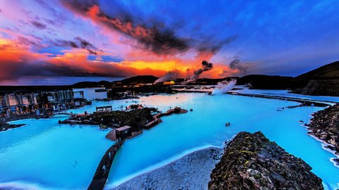 なぜ青い？世界最大の露天風呂アイスランド「ブルーラグーン」への旅