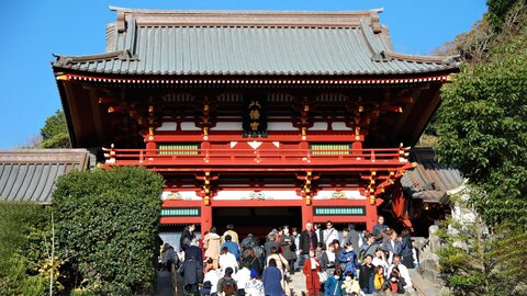 「鎌倉」観光客が前年比182%増でどこも行列…いま混雑必至なスポットは？