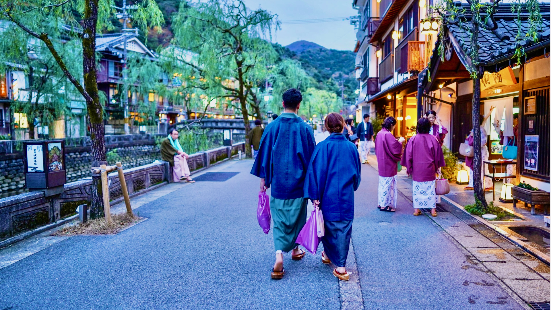 混浴OKの温泉知らない？日帰りデートで楽しむ「混浴温泉」ならここ - TRiP EDiTOR