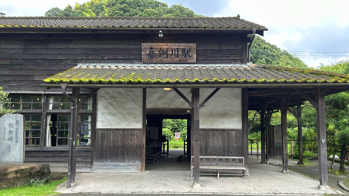 ノスタルジックな旅路へ…時代を超えた美しい「レトロ駅舎」7選 - TRiP EDiTOR