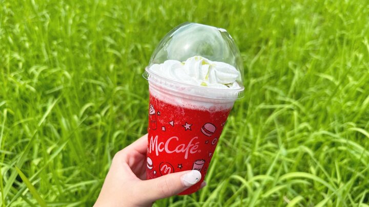 夏だぜ！ずるいぜ！マクドナルドの新作「フラッペ」＆「マカロン」を
