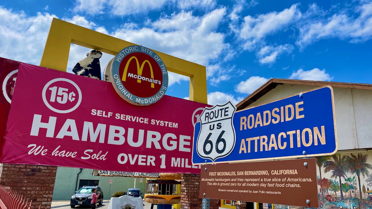 米国のマクドナルド「第1号」店はどこ？ その地で最も有名になったと