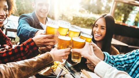 ついにアメリカでも…「ビール離れ」が若者以外でも進んでいる理由は？