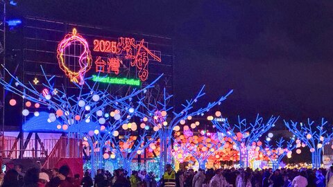 台湾再発見の旅！光と伝統が織りなす「台湾ランタンフェスティバル」体験記
