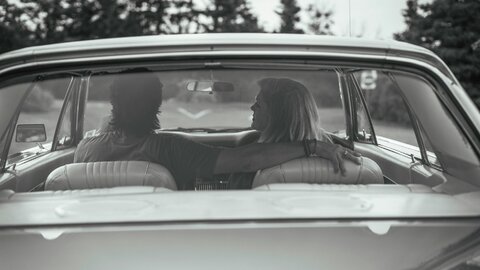 あの頃の「ときめき」をもう一度。大人世代が求める夏の恋愛スタイル