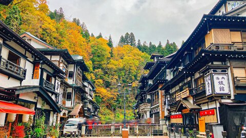 ノスタルジックな絶景に秋色を添えて。レトロな雰囲気と共に見る「紅葉スポット」TOP10 ノスタルジックな絶景に秋色を添えて。レトロな雰囲気と共に見る「紅葉スポット」TOP10