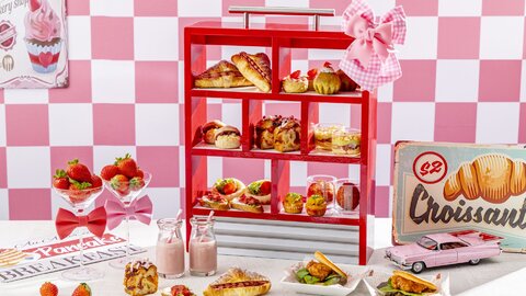 50年代のアメリカへ！ヒルトン東京で苺づくしな「パンアフタヌーンティー」が開催【12/27〜】