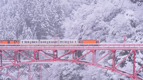 温泉郷を巡る旅へ。中部地方で行きたい、ひんやり冷えた心を温めるおすすめスポット
